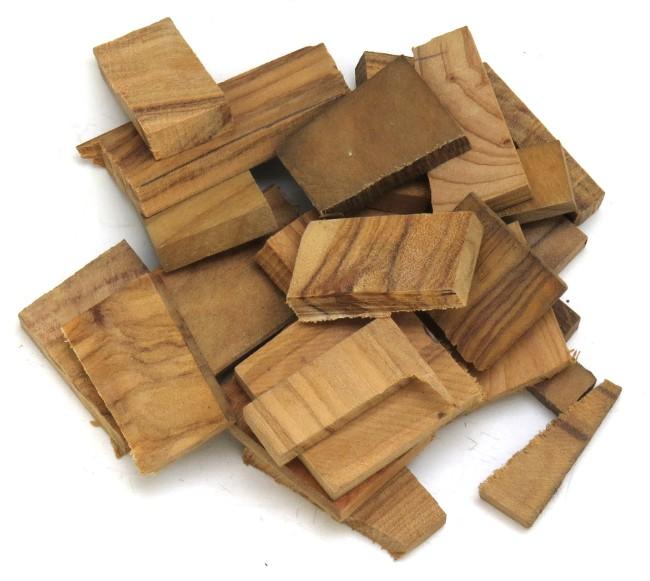 CHUTES DE BOIS D'OLIVIER POUR MANCHE