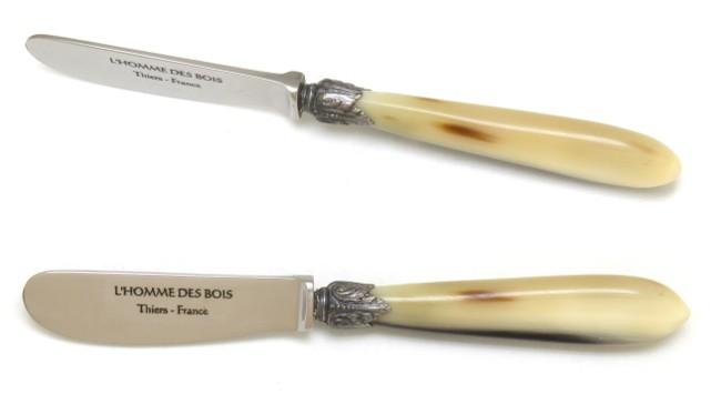 COUTEAU A BEURRE EN POINTE DE CORNE BLONDE VIROLE N°42 EN METAL ARGENTE VIEILLI 