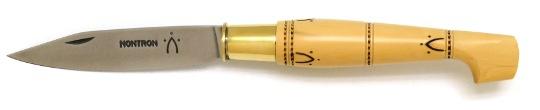 Couteau fermant Nontron en buis manche sabot