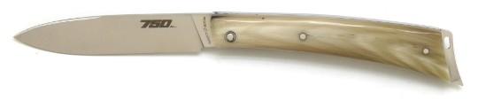 Couteau de poche 750 en corne blonde