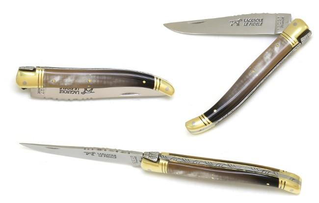 COUTEAU DE POCHE LAGUIOLE EN CORNE 2 MITRES LAITON - MANCHE 12 CM
