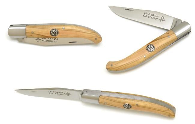 COUTEAU LE BASQUE MANCHE EN BOIS D'OLIVIER MEDAILLON CROIX BASQUE