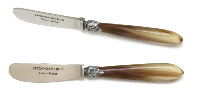 COUTEAU A BEURRE EN POINTE DE CORNE BLONDE VIROLE N°42 EN METAL ARGENTE VIEILLI 