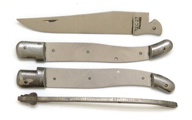 KIT COUTEAU DE POCHE LAGUIOLE 2 MITRES SANS FILET - 12 CM RESSORT LISSE - MOUCHE FORGEE